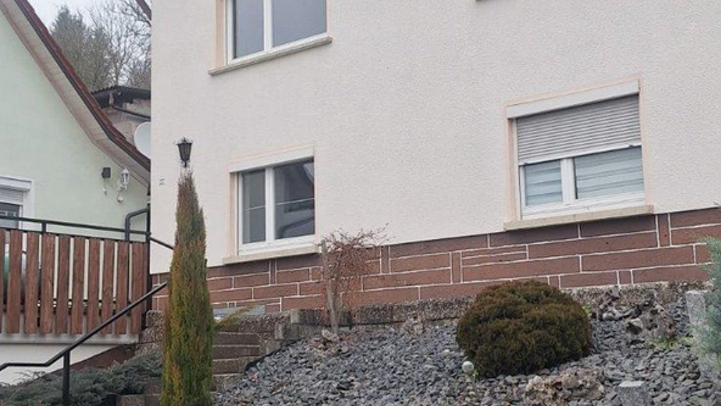 Einfamilienhaus zum Kauf provisionsfrei 250.000 € 6 Zimmer 120 m² 570 m² Grundstück Bärenthal 78580