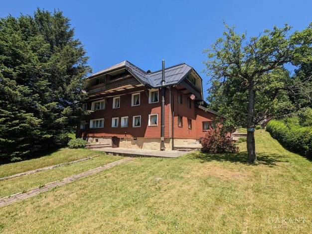 Doppelhaushälfte zur Miete 850 € 6 Zimmer 189 m² 672 m² Grundstück Menzenschwand St. Blasien 79837