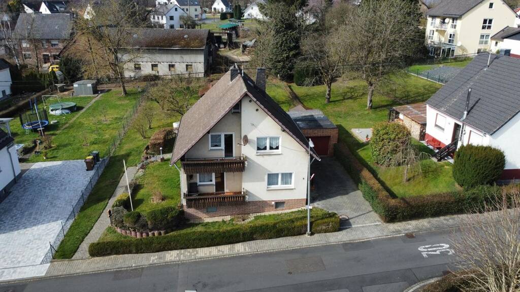 Einfamilienhaus zum Kauf 279.000 € 6 Zimmer 115,5 m² 1.068 m² Grundstück frei ab sofort Weroth 56414