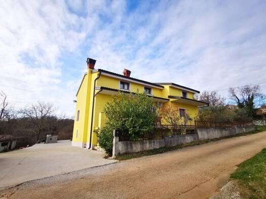 Haus zum Kauf 350.000 € 10 Zimmer 317 m² 5.179 m² Grundstück Trviž