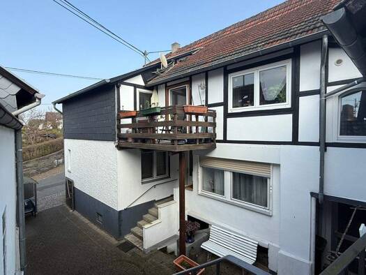 Mehrfamilienhaus zum Kauf 389.500 € 13 Zimmer 316,2 m² 572 m² Grundstück Unkel 53572