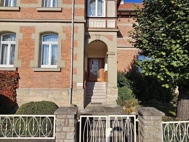 Stadthaus zum Kauf 199.500 € 10 Zimmer 257 m² 591 m² Grundstück Heldburg 98663