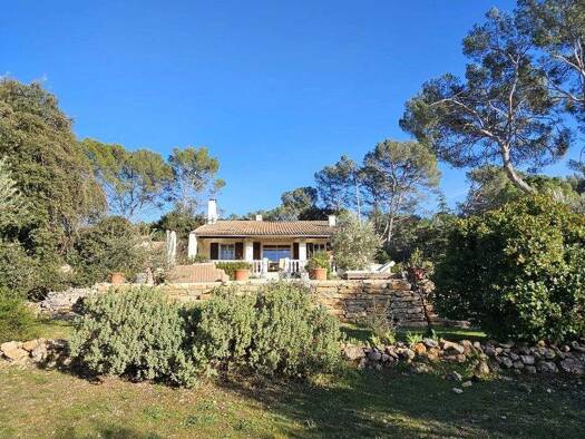 Einfamilienhaus zum Kauf 1.150.000 € 7 Zimmer 200 m² 17.020 m² Grundstück CARCES 83570