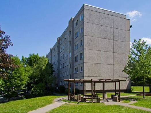 Wohnung zur Miete nur mit Wohnberechtigungsschein 577 € 4 Zimmer 77,5 m² 2. Geschoss frei ab 15.10.2026 Lise-Meitner-Straße 35 Gorbitz-Nord/Neu-Omsewitz Dresden 01169
