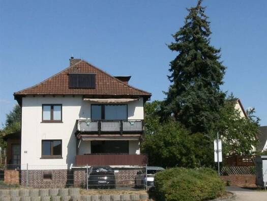 Mehrfamilienhaus zum Kauf provisionsfrei 390.000 € 10 Zimmer 260 m² 579 m² Grundstück Ziegenhain Schwalmstadt 34613