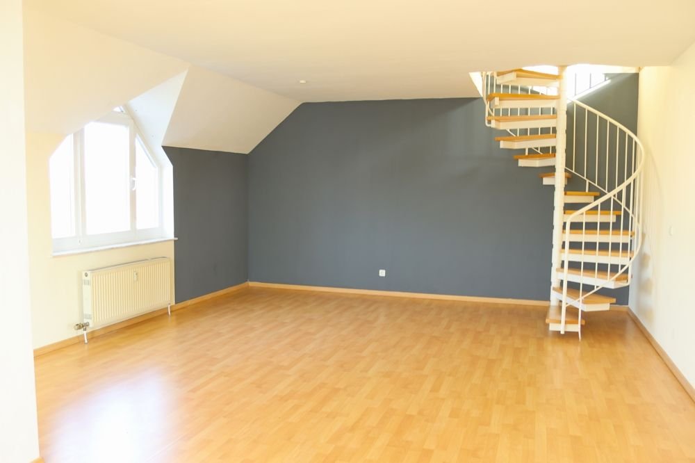 Maisonette zur Miete 1.380 € 4 Zimmer 119 m²<br/>Wohnfläche 3.<br/>Geschoss 01.11.2024<br/>Verfügbarkeit Dudenhofen Rodgau / Dudenhofen 63110