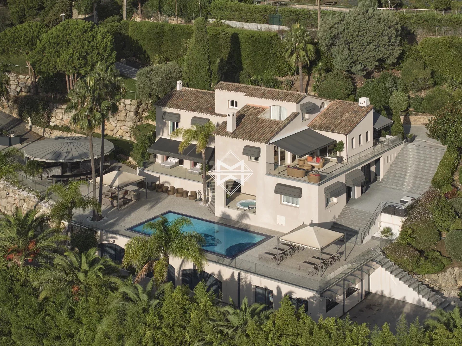 Villa zum Kauf provisionsfrei 15 Zimmer 950 m²<br/>Wohnfläche 19.999 m²<br/>Grundstück Montfleury Cannes 06400