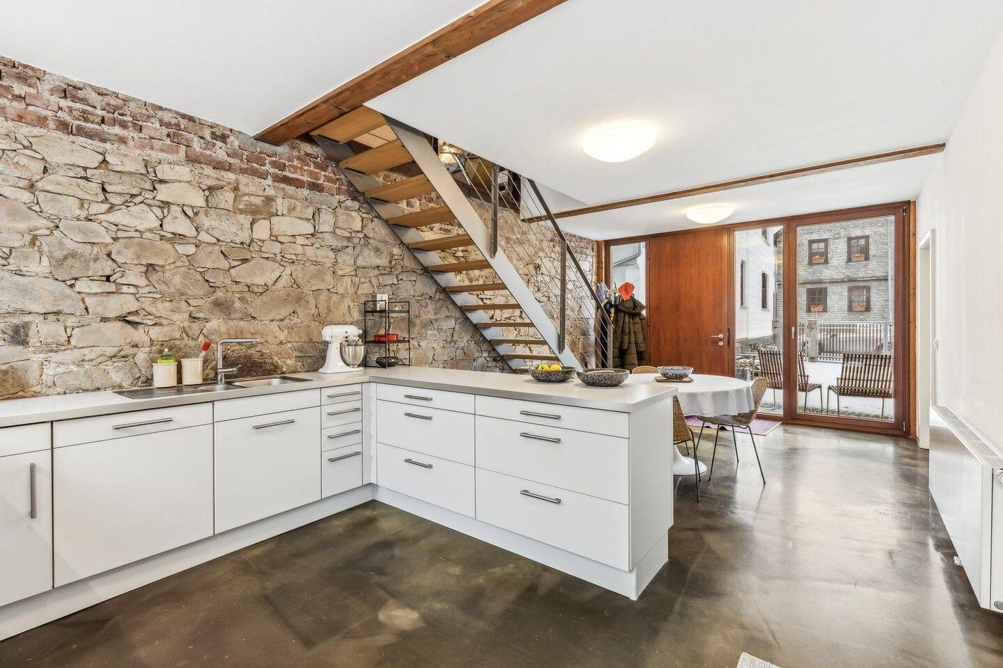 Immobilie in Wettenberg - Einmaliges Hofensemble mit 3 Wohnungen und Burgblick! - Bild 1