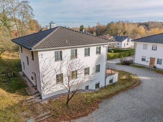 Villa zur Miete 3.350 € 5 Zimmer 245 m² 600 m² Grundstück frei ab sofort Kirchseeon 85614
