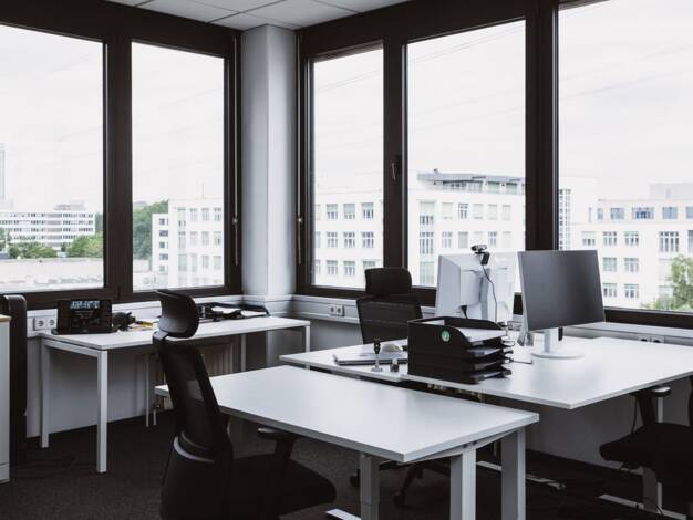 Bürofläche zur Miete provisionsfrei 1.200 € 51 m² Bürofläche Schelmenwasenstraße Möhringen Stuttgart 70567