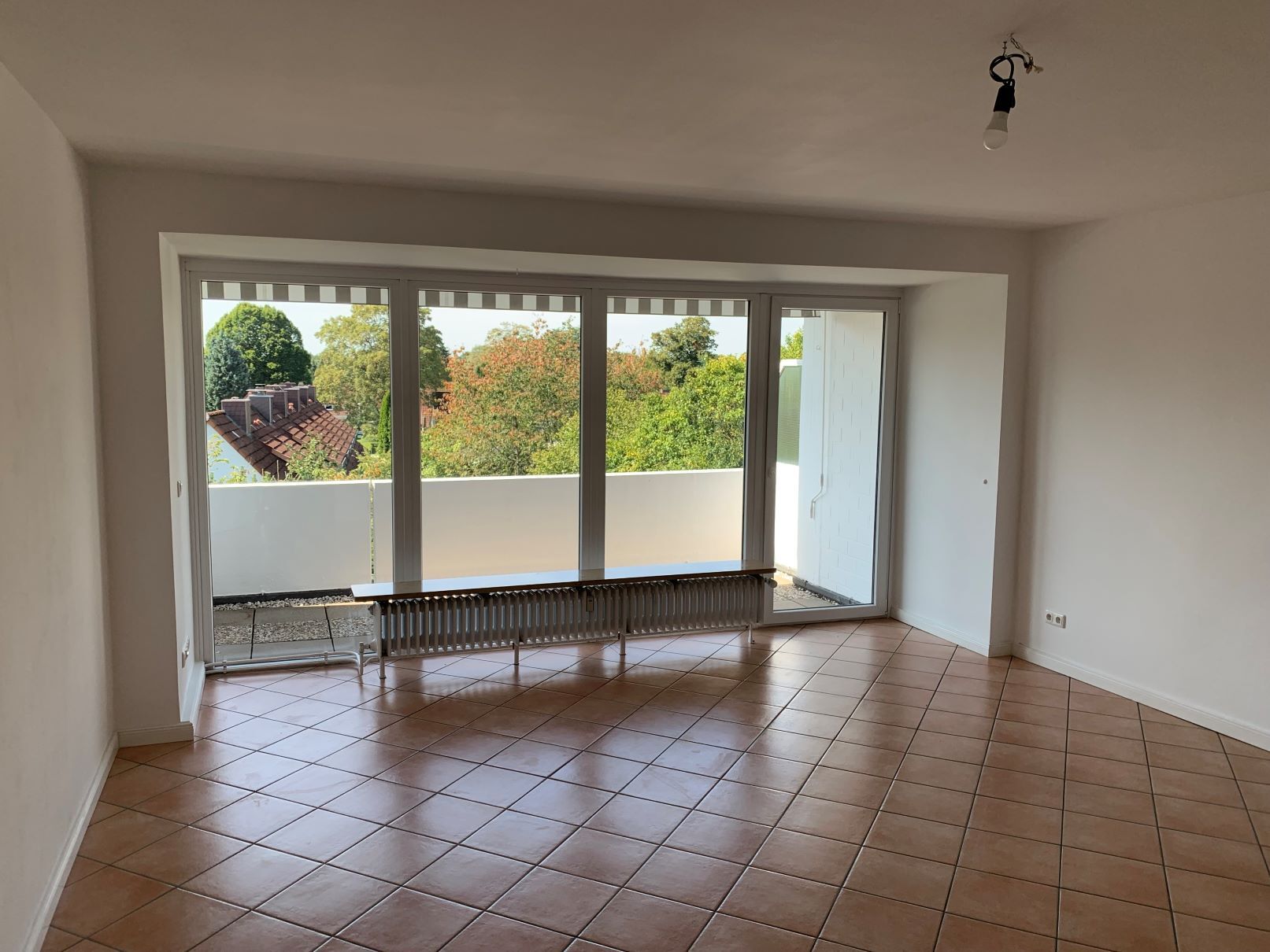 Wohnung zur Miete 920 € 2 Zimmer 77,3 m²<br/>Wohnfläche 2.<br/>Geschoss ab sofort<br/>Verfügbarkeit Hohnerkamp  (Bramfeld) Bramfeld Hamburg 22175