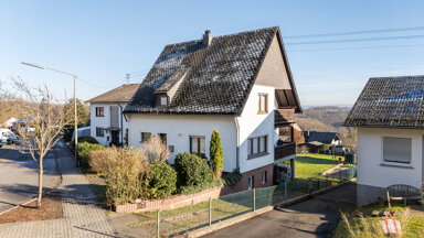 Einfamilienhaus zum Kauf 349.000 € 5 Zimmer 147 m² 825 m² Grundstück Willroth 56594