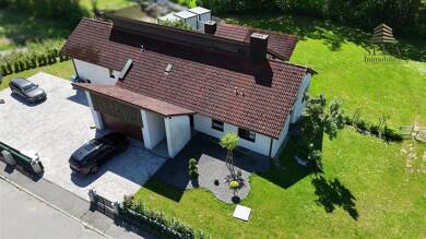 Einfamilienhaus zum Kauf 4 Zimmer 221,4 m² 2.906 m² Grundstück Hofkirchen Hofkirchen , Bay 94544