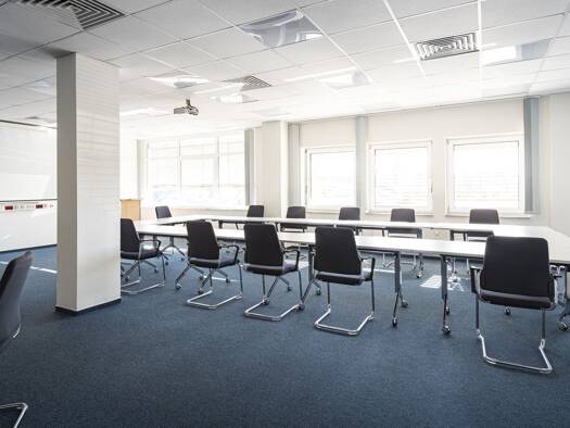 Büro zur Miete provisionsfrei teilbar ab 150 m² Warnitz Schwerin 19057