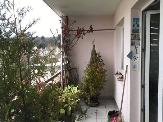 Wohnung zur Miete 1.033 € 3 Zimmer 79,5 m² 3. Geschoss frei ab 01.03.2026 Graf-Stauffenberg-Ring 167. Bad Homburg 61350