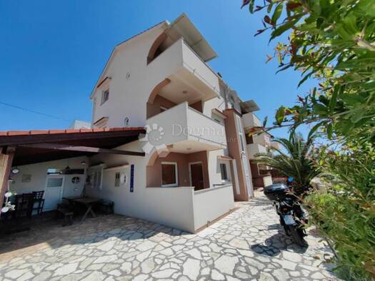 Haus zum Kauf 1.100.000 € 18 Zimmer 515 m² Stara Novalja, Novalja Novalja