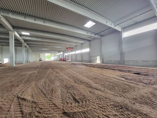 Lagerhalle zur Miete - Erstbezug 29.250 € 3.109 m² Lagerfläche Neutraubling 93073