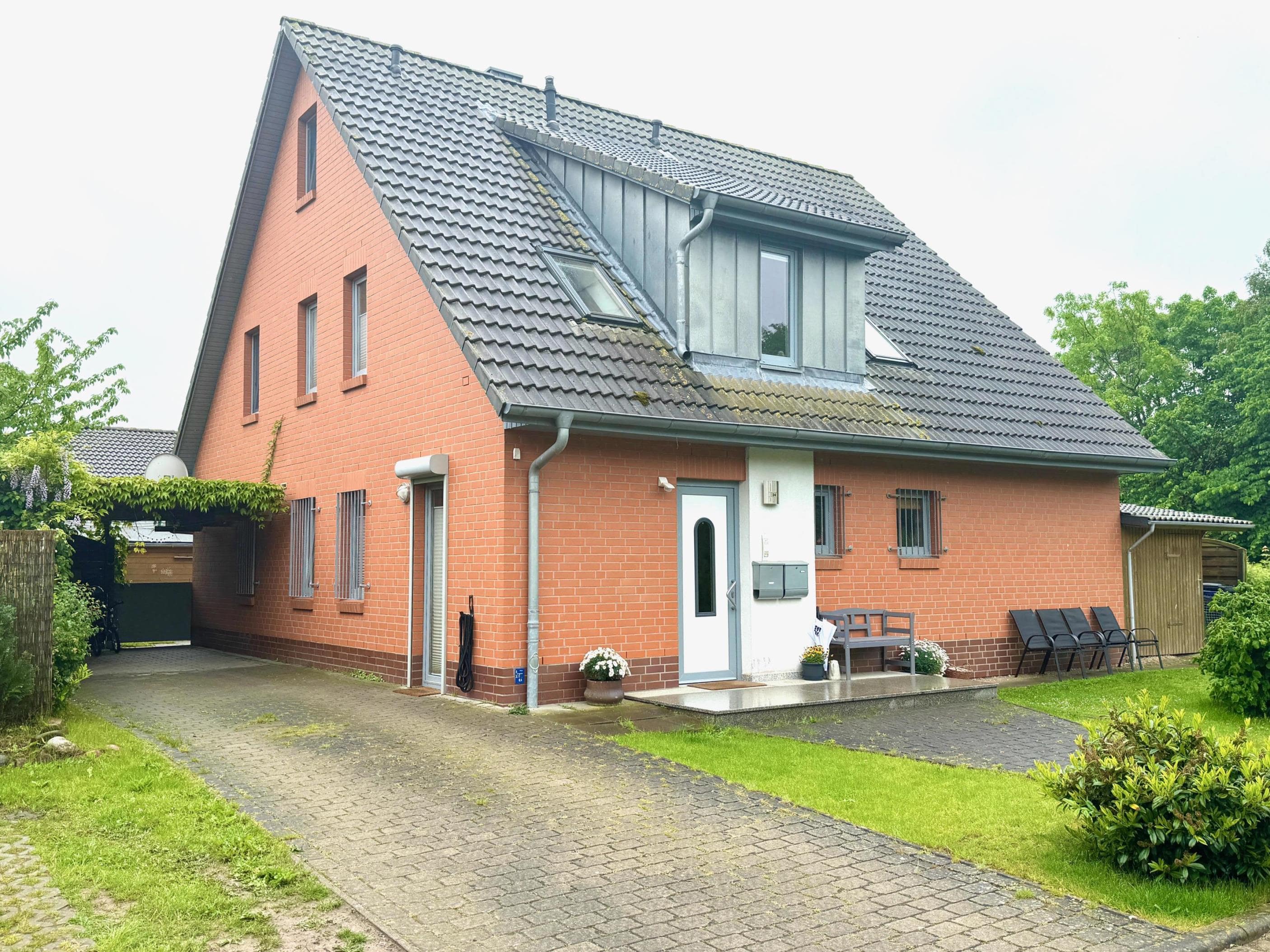 Mehrfamilienhaus zum Kauf provisionsfrei 695.000 € 8 Zimmer 183 m²<br/>Wohnfläche 424 m²<br/>Grundstück ab sofort<br/>Verfügbarkeit Grüner Weg 24 Kühlungsborn 18225