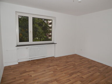 Wohnung zur Miete 515 € 3,5 Zimmer 84,2 m² 1. Geschoss frei ab sofort Am Brautsee 28-30 St.-Jürgen-Schule Schleswig 24837