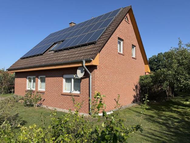 Einfamilienhaus zum Kauf 285.000 € 6 Zimmer 130 m² 1.258 m² Grundstück Groß Lindow Groß Lindow 15295