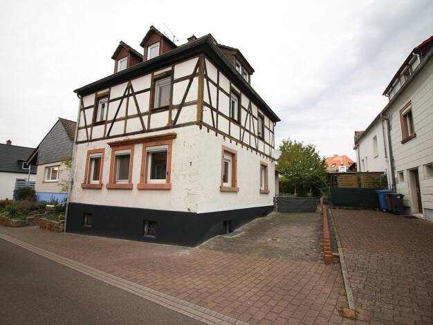 Einfamilienhaus zum Kauf provisionsfrei 165.000 € 6 Zimmer 121 m² 270 m² Grundstück Flurstraße 7 Otterberg 67697