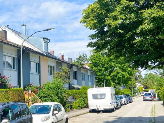 Reihenmittelhaus zum Kauf 750.000 € 4 Zimmer 95,6 m² 132 m² Grundstück Pasing-Obermenzing München 81243