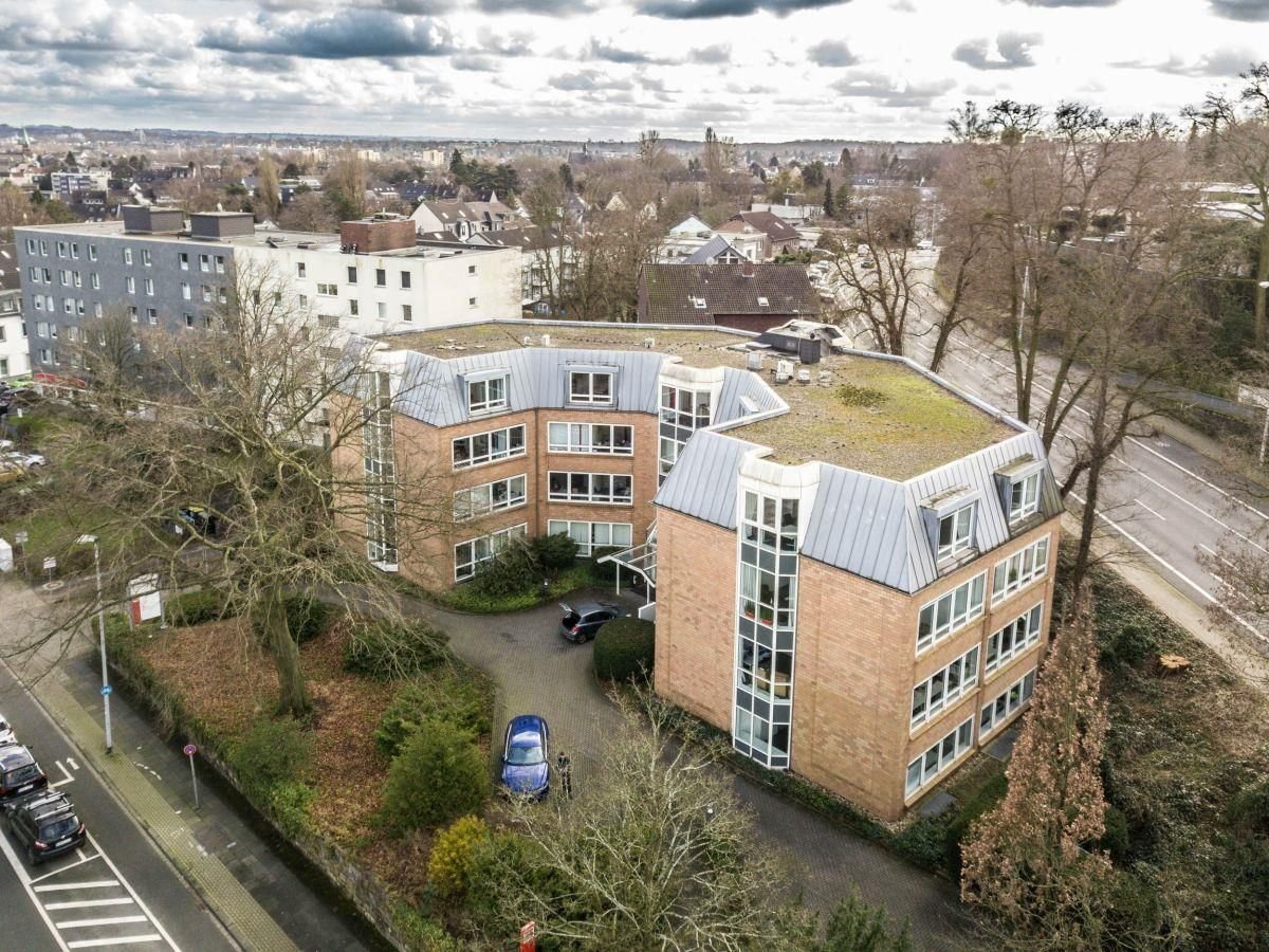 Bürofläche zur Miete provisionsfrei 8,40 € 297 m²<br/>Bürofläche ab 297 m²<br/>Teilbarkeit Speldorf - Nordost Mülheim 45478