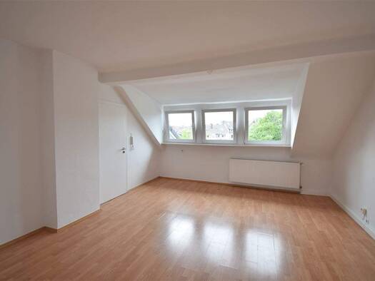Wohnung zur Miete 1.350 € 4 Zimmer 75,5 m² 5. Geschoss frei ab 01.06.2026 Kruppstr. 95 Oberbilk Düsseldorf 40227