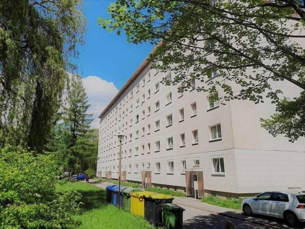 Wohnung zur Miete 279 € 3 Zimmer 55,9 m² 5. Geschoss frei ab sofort Himmelreich 49 Suhl 98527