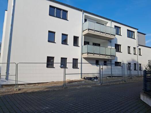 Wohnung zur Miete 1.005 € 2 Zimmer 67 m² Geschoss 1/2 frei ab 01.07.2026 Augustastr. 11 Baerl Duisburg 47199