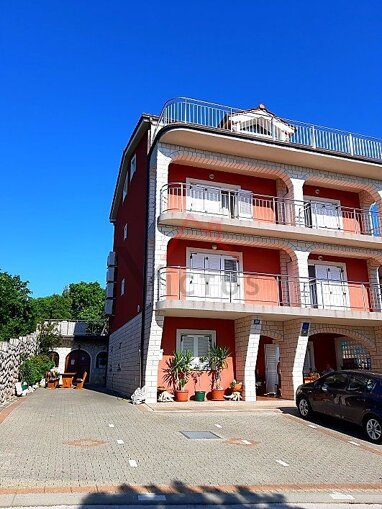 Haus zum Kauf 930.000 € 13 Zimmer 410 m² 480 m² Grundstück Crikvenica 51260