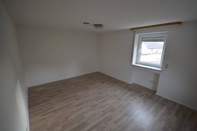 Wohnung zur Miete 700 € 3 Zimmer 102 m² 1. Geschoss frei ab sofort Reichenbach Bad Schussenried 88427
