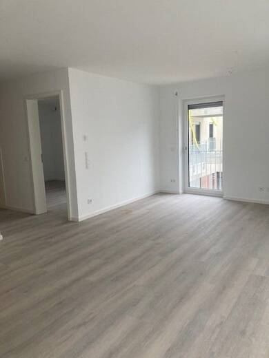 Wohnung zur Miete 791 € 2 Zimmer 54 m² Dachgeschoss, 2. Geschoss frei ab sofort Flugplatz Bamberg 96052