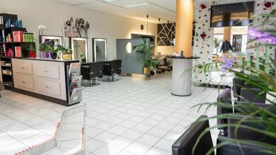 Laden zur Miete 1.392 € 1,5 Zimmer 103 m² Verkaufsfläche St. Leonhard Nürnberg 90439