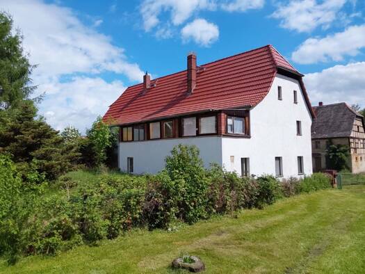 Bauernhaus zum Kauf 240.000 € 10 Zimmer 300 m² 2.541 m² Grundstück Lindenplatz 13 Haselbach 04617