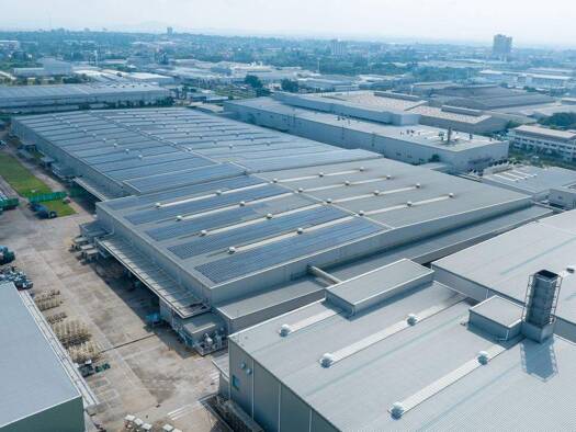 Lagerhalle zur Miete provisionsfrei 2.450 m² Lagerfläche teilbar ab 2.350 m² Höfen Nürnberg 90431