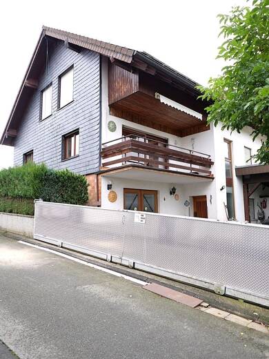 Mehrfamilienhaus zum Kauf provisionsfrei 359.900 € 8 Zimmer 198 m² 677 m² Grundstück Stockhausen Leun 35638