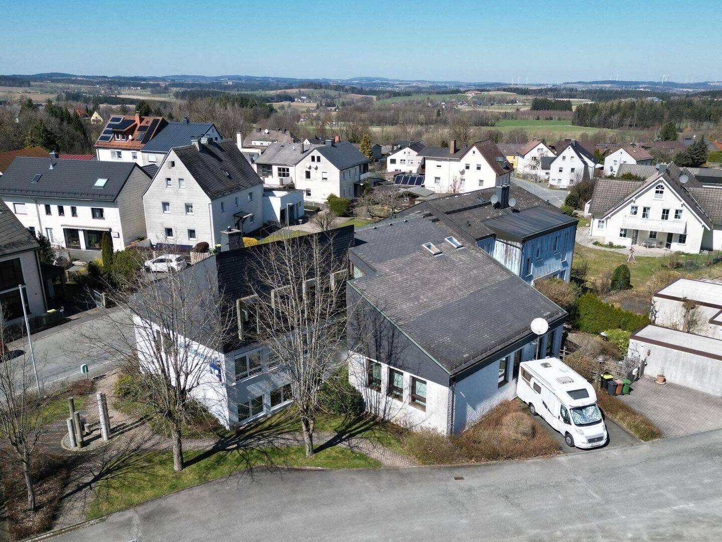 Immobilie in Zell im Fichtelgebirge - attraktive Bankfiliale & zwei Reihenhäuser - Bild 4