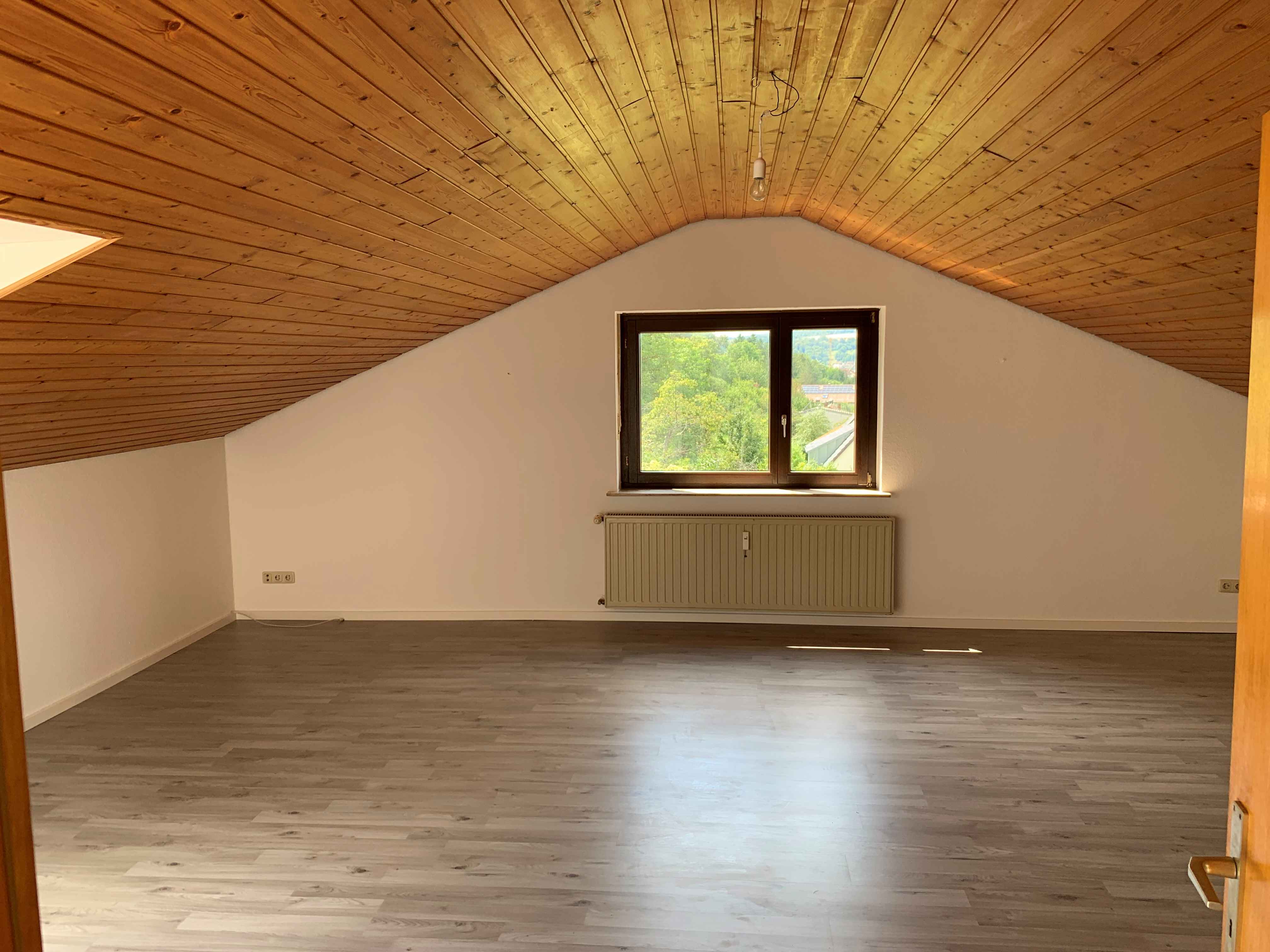 Wohnung zur Miete 680 € 3 Zimmer 72 m²<br/>Wohnfläche 3.<br/>Geschoss ab sofort<br/>Verfügbarkeit Veitshöchheim Veitshöchheim 97209