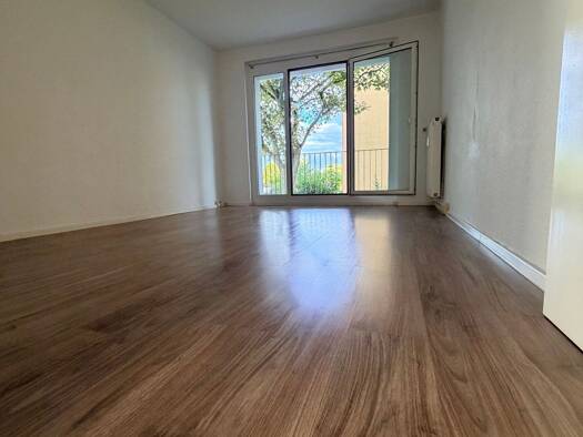 Wohnung zur Miete 309 € 3 Zimmer 58 m² EG frei ab 01.10.2026 Karl-Marx-Straße 5 Hohenleuben Hohenleuben 07958