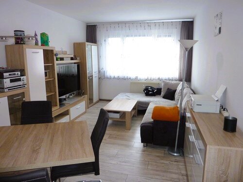 Wohnung zum Kauf 52.000 € 3 Zimmer 58,2 m²<br/>Wohnfläche 2.<br/>Geschoss Weißenfels Weißenfels 06667