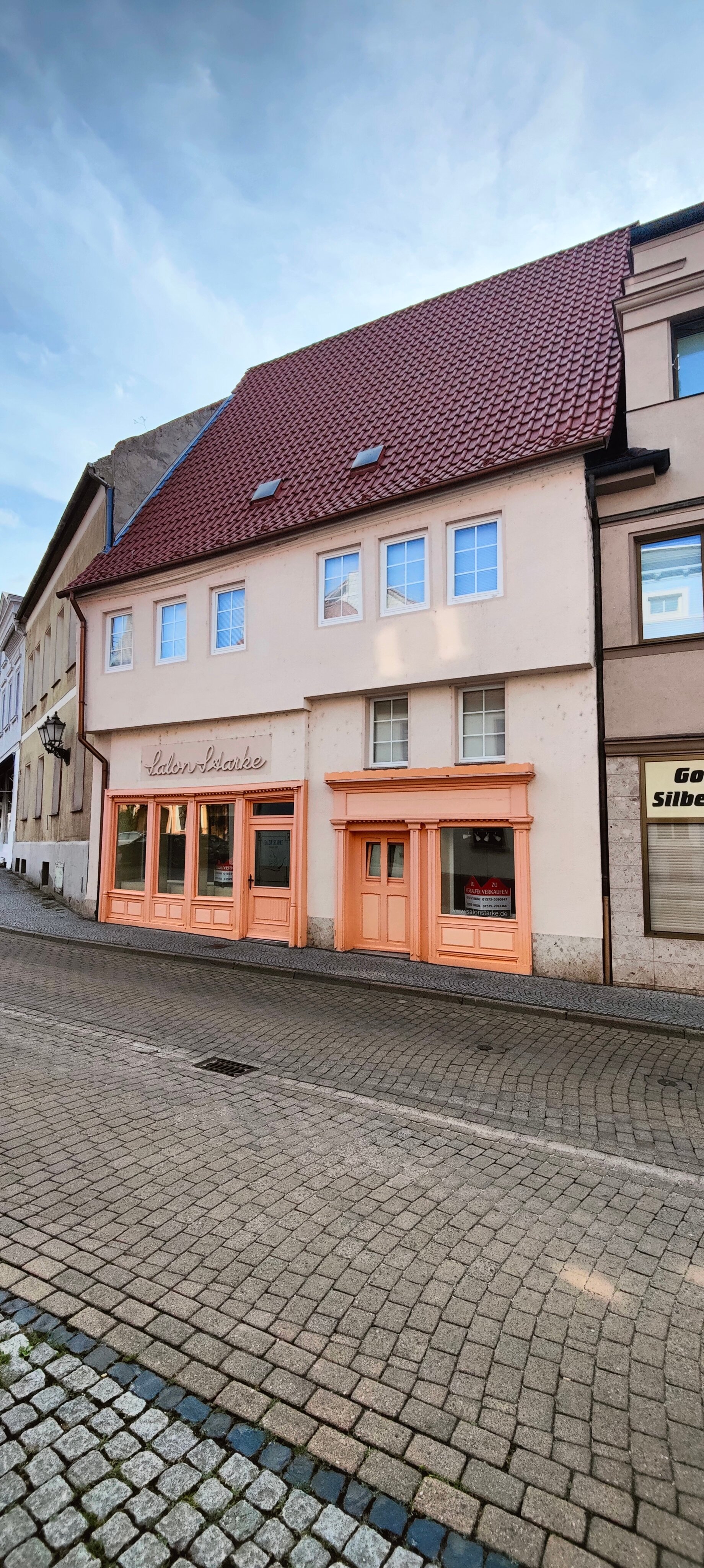 Mehrfamilienhaus zum Kauf 64.000 € 5 Zimmer 119 m²<br/>Grundstück ab sofort<br/>Verfügbarkeit Markt 2 Calbe Calbe (Saale) 39240