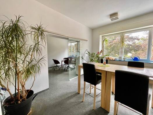 Bürogebäude zur Miete 3.314 € 368,2 m² Bürofläche Lörrach 79539