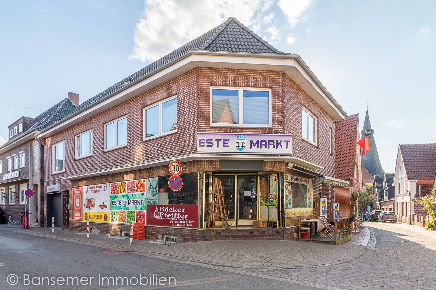 Immobilie in Jork - Renditeobjekt - Einmalige Gelegenheit - Wohn.- und Geschäftshaus im Alten Land - Bild 0