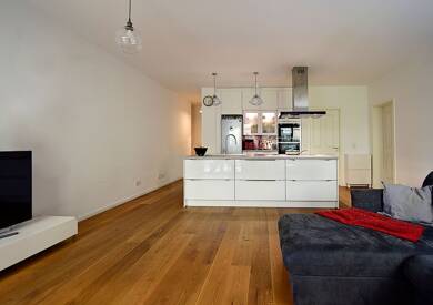 Wohnung zur Miete 2.190 € 4 Zimmer 100 m² Geschoss EG/5 Neukölln Berlin 12051