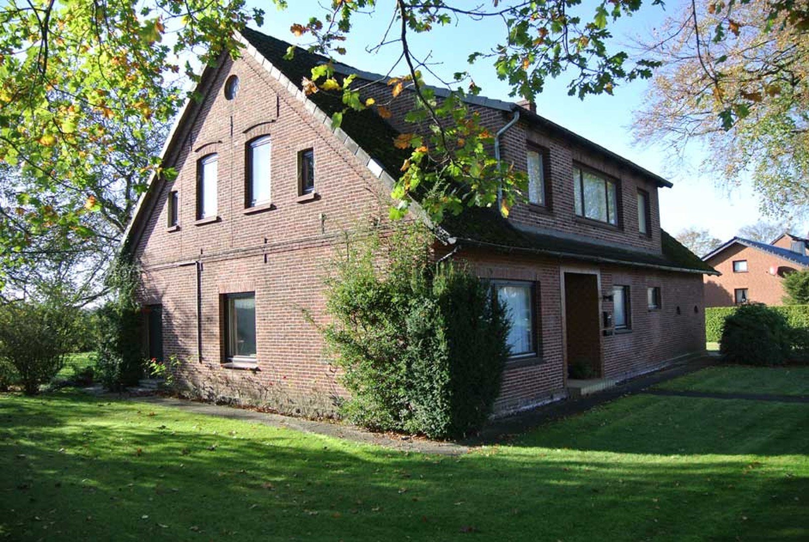 Einfamilienhaus zum Kauf provisionsfrei 183.000 € 10 Zimmer 205 m²<br/>Wohnfläche 2.100 m²<br/>Grundstück Zum Jidwedel 5 Alfstedt Geestland 27624