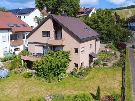 Haus zum Kauf 639.000 € 8 Zimmer 255,3 m² 773 m² Grundstück Spielberg Sachsenheim 74343