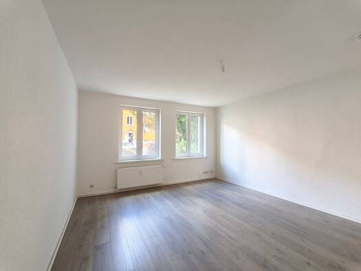 Wohnung zur Miete 301 € 2 Zimmer 51,8 m² EG Moskauer Straße 9 Zeitz Zeitz 06712
