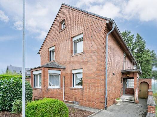 Einfamilienhaus zum Kauf 309.000 € 10 Zimmer 194,8 m² 620 m² Grundstück Pütz Bedburg 50181