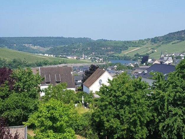 Reihenendhaus zum Kauf provisionsfrei 610.000 € 6 Zimmer 141 m² 374 m² Grundstück Am Nussbaum 10 Nittel Nittel 54453
